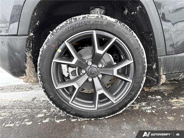 2026 Jeep Cherokee Overland (Stk: 165276) in London - Image 7 of 26