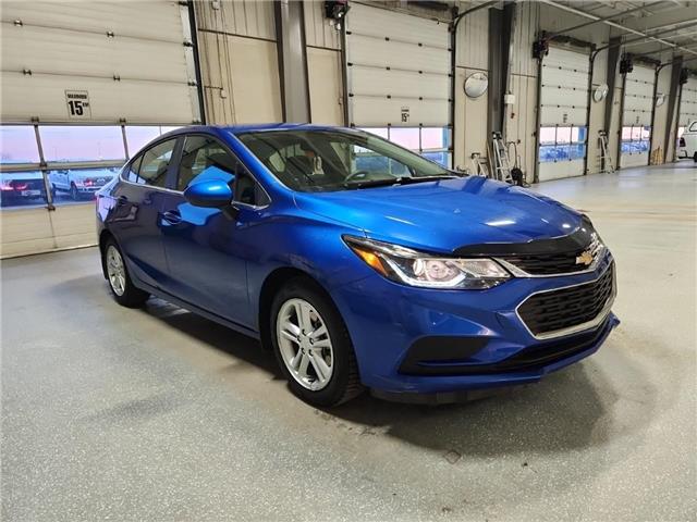 2017 Chevrolet Cruze LT Auto (Stk: 165250) in London - Image 2 of 10