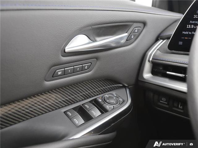 2025 Cadillac XT4 Sport (Stk: 170431) in London - Image 17 of 27