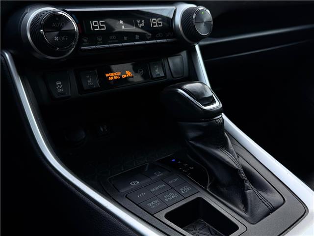 2019 Toyota RAV4 XLE (Stk: 260061B) in Calgary - Image 15 of 18