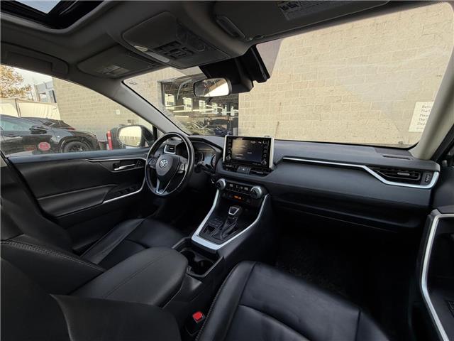 2019 Toyota RAV4 XLE (Stk: 260061B) in Calgary - Image 9 of 18