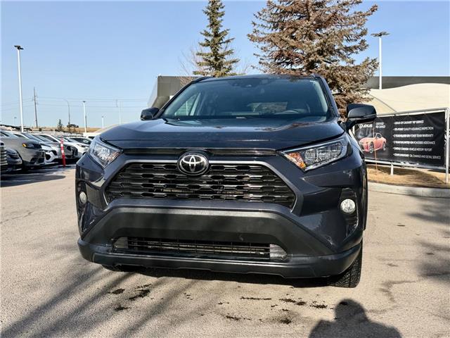 2019 Toyota RAV4 XLE (Stk: 260061B) in Calgary - Image 4 of 18