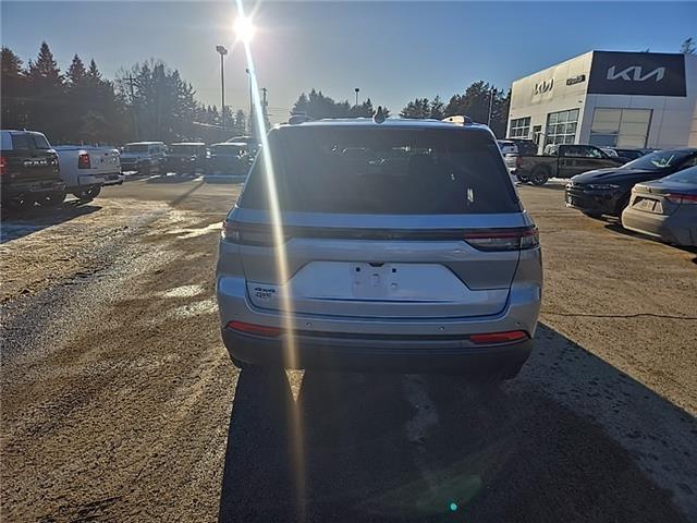 2026 Jeep Grand Cherokee Base (Stk: T059) in Miramichi - Image 4 of 13