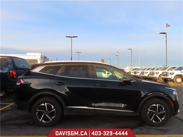 2023 Kia Sportage Hybrid EX (Stk: 302882) in Lethbridge - Image 4 of 17