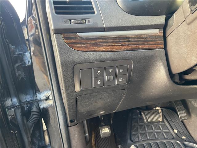 2011 Hyundai Santa Fe Limited 3.5 (Stk: H036443) in Scarborough - Image 14 of 18