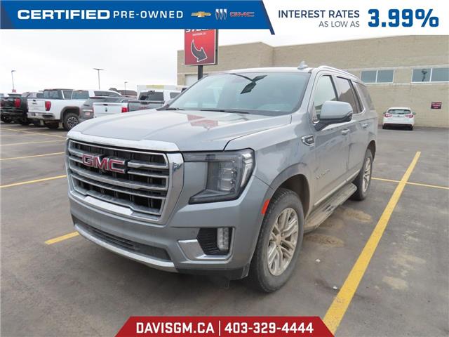 2023 GMC Yukon SLT (Stk: 302815) in Lethbridge - Image 1 of 10