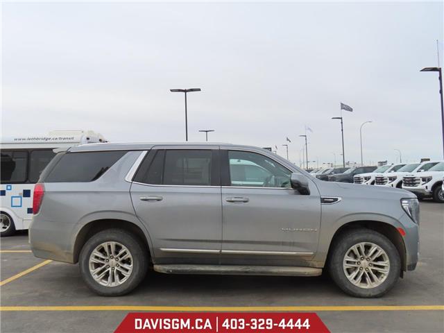 2023 GMC Yukon SLT (Stk: 302815) in Lethbridge - Image 4 of 10
