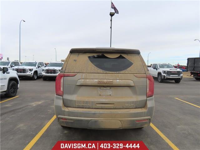 2023 GMC Yukon SLT (Stk: 302815) in Lethbridge - Image 6 of 10