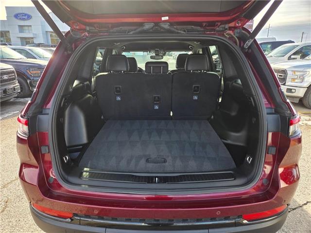 2023 Jeep Grand Cherokee Laredo (Stk: 7073) in Calgary - Image 5 of 11