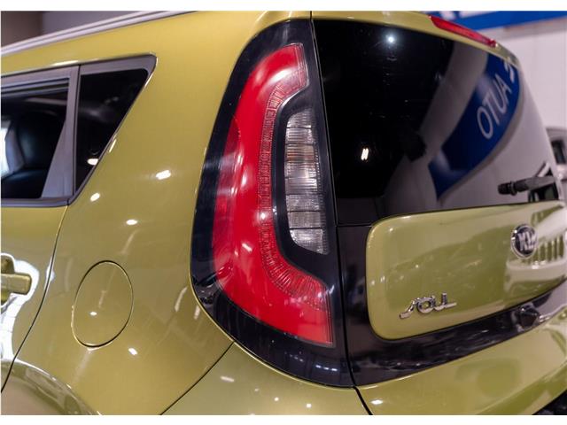2015 Kia Soul SX Luxury (Stk: R69200) in Calgary - Image 8 of 24