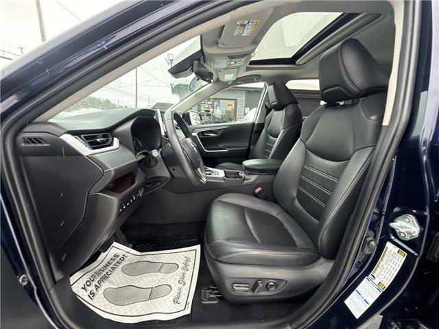 2021 Toyota RAV4 Hybrid Limited (Stk: 14717) in Sudbury - Image 3 of 19 2021 Toyota RAV4 Hybrid Limited (Stk: 14717) in Sudbury - Image 3 of 19