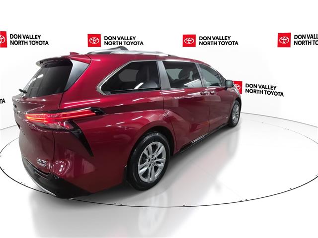 2021 Toyota Sienna Limited 7-Passenger (Stk: 10119828A) in Markham - Image 8 of 37