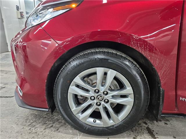 2021 Toyota Sienna Limited 7-Passenger (Stk: 10119828A) in Markham - Image 10 of 37