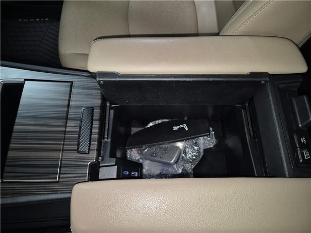 2021 Toyota Sienna Limited 7-Passenger (Stk: 10119828A) in Markham - Image 24 of 37
