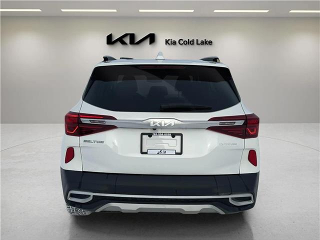 2023 Kia Seltos SX Turbo w/Burgundy Interior (Stk: SP26046A) in Cold Lake - Image 4 of 17