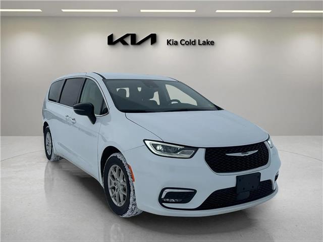 2024 Chrysler Pacifica Touring-L (Stk: UPN195) in Cold Lake - Image 1 of 26