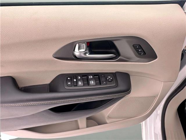 2024 Chrysler Pacifica Touring-L (Stk: UPN195) in Cold Lake - Image 18 of 26