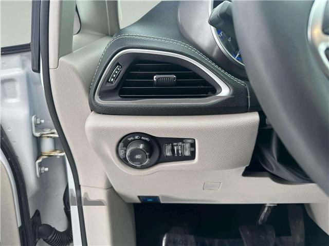 2024 Chrysler Pacifica Touring-L (Stk: UPN195) in Cold Lake - Image 19 of 26