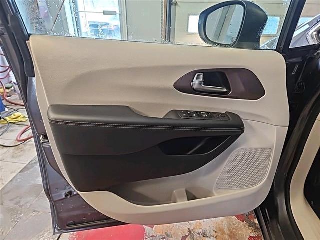 2023 Chrysler Grand Caravan SXT (Stk: 582297) in Lower Sackville - Image 4 of 11