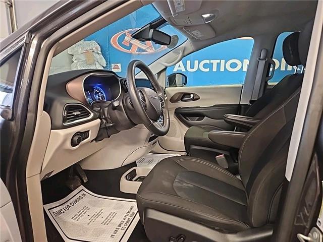 2023 Chrysler Grand Caravan SXT (Stk: 582297) in Lower Sackville - Image 5 of 11