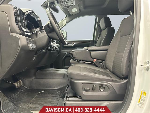 2025 GMC Sierra 3500HD SLE (Stk: 302822) in Lethbridge - Image 9 of 15 2025 GMC Sierra 3500HD SLE (Stk: 302822) in Lethbridge - Image 9 of 15