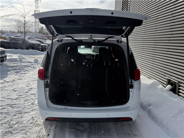 2026 Chrysler Grand Caravan SXT (Stk: 26143) in London - Image 6 of 28