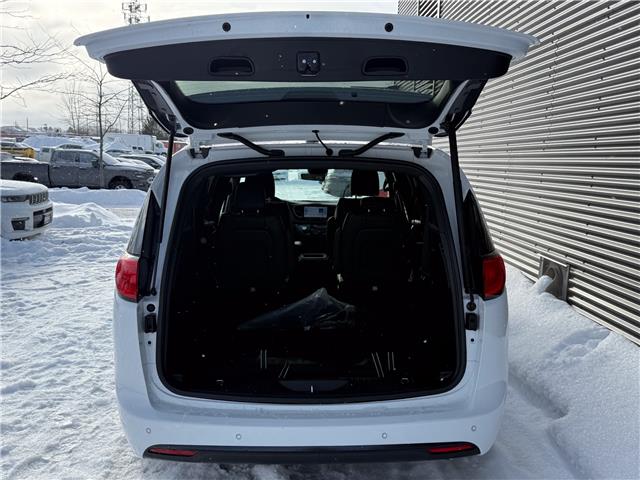 2026 Chrysler Grand Caravan SXT (Stk: 26142) in London - Image 6 of 28