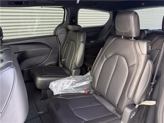 2026 Chrysler Grand Caravan SXT (Stk: 26142) in London - Image 13 of 28