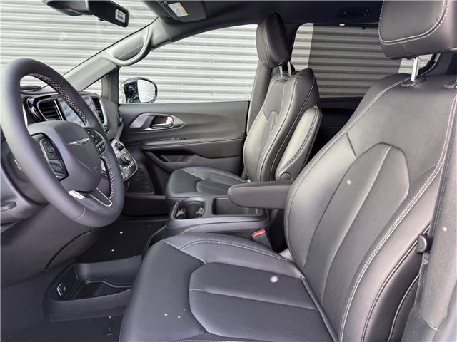 2026 Chrysler Grand Caravan SXT (Stk: 26142) in London - Image 10 of 28