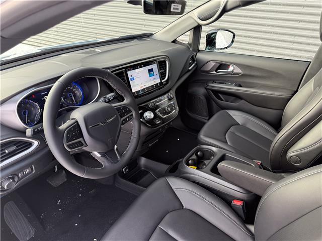 2026 Chrysler Grand Caravan SXT (Stk: 26142) in London - Image 11 of 28