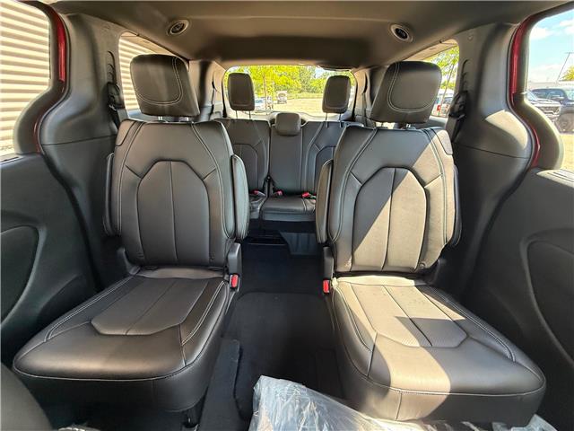 2025 Chrysler Grand Caravan SXT (Stk: 25503D) in London - Image 17 of 19