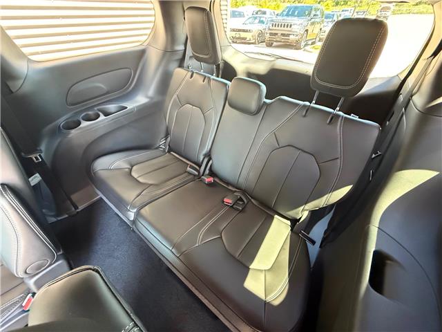 2025 Chrysler Grand Caravan SXT (Stk: 25503D) in London - Image 18 of 19