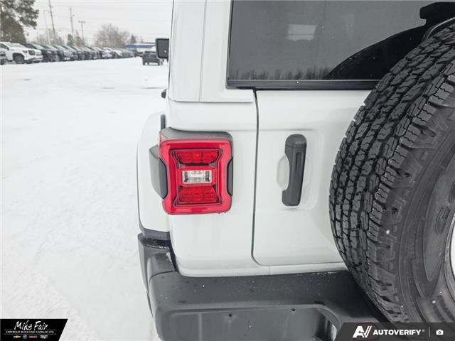2021 Jeep Wrangler Unlimited Sahara (Stk: 26228A) in Perth - Image 10 of 23 2021 Jeep Wrangler Unlimited Sahara (Stk: 26228A) in Perth - Image 10 of 23
