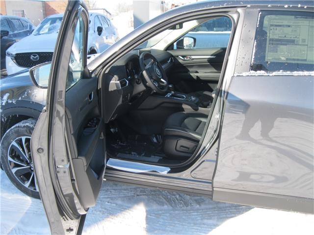 2025 Mazda CX-5 GS (Stk: 25137) in Stratford - Image 5 of 7