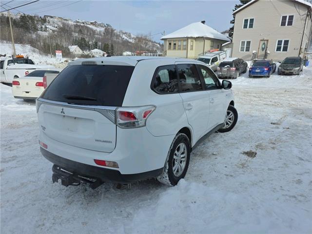 2014 Mitsubishi Outlander SE (Stk: ZOUTLANDER) in Sudbury - Image 5 of 17