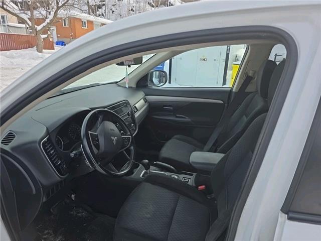 2014 Mitsubishi Outlander SE (Stk: ZOUTLANDER) in Sudbury - Image 11 of 17