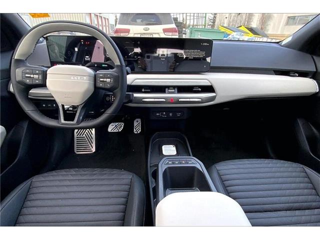 2026 Kia EV4 GT-Line (Stk: TEV43381) in Sherwood Park - Image 5 of 12