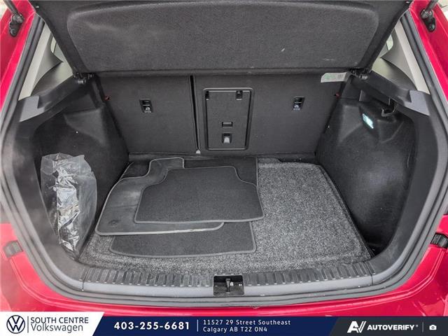 2024 Volkswagen Taos Comfortline (Stk: ST-247A) in Calgary - Image 11 of 24 2024 Volkswagen Taos Comfortline (Stk: ST-247A) in Calgary - Image 11 of 24