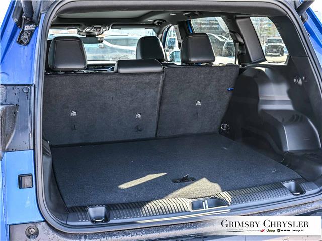 2026 Jeep Cherokee Laredo/Limited (Stk: N26088) in Grimsby - Image 6 of 34