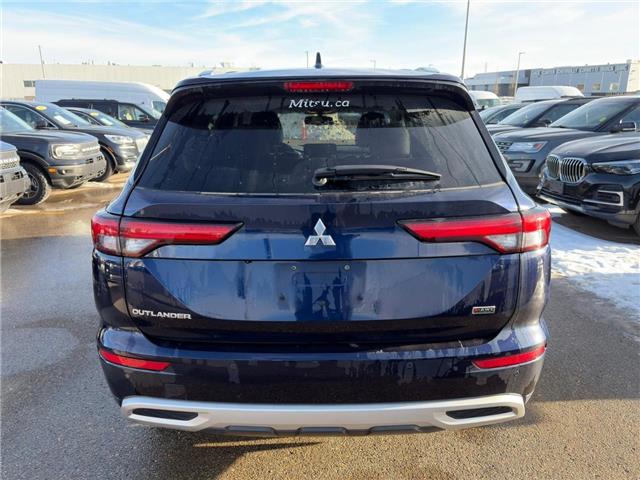 2022 Mitsubishi Outlander GT (Stk: 19430) in Calgary - Image 3 of 6