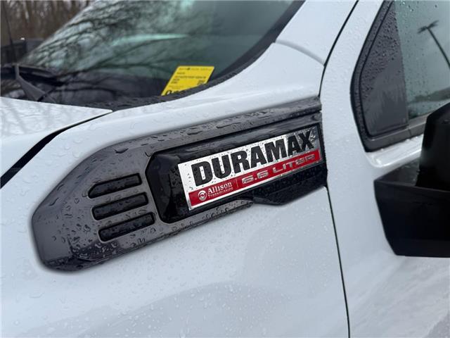 2025 GMC Sierra 2500HD AT4 (Stk: 165289) in London - Image 5 of 12