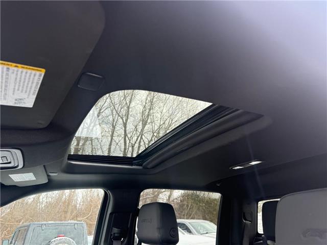 2025 GMC Sierra 2500HD AT4 (Stk: 165289) in London - Image 7 of 12