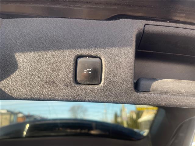 2021 Ford Escape SE in Scarborough - Image 10 of 25