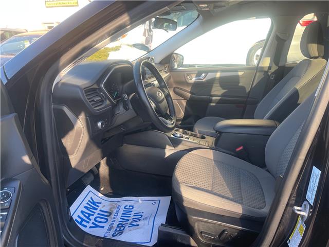 2021 Ford Escape SE in Scarborough - Image 13 of 25