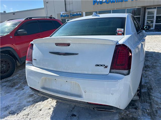 2022 Chrysler 300 S (Stk: 933) in Kitchener - Image 2 of 7