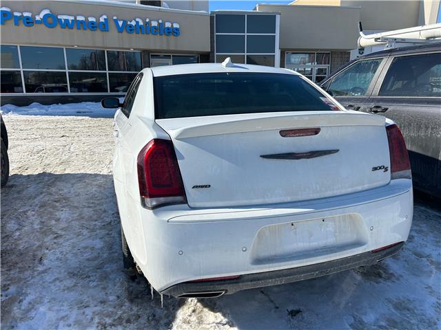 2022 Chrysler 300 S (Stk: 933) in Kitchener - Image 3 of 7