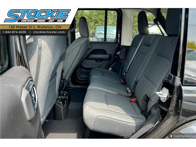 2025 Jeep Wrangler Sahara (Stk: 45339) in Waterloo - Image 6 of 19