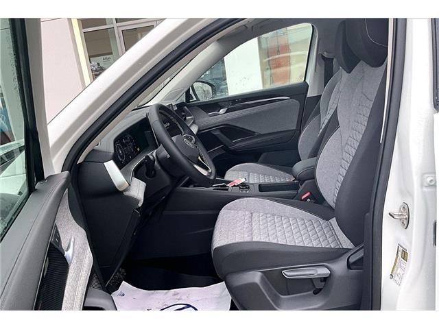 2026 Volkswagen Tiguan Trendline (Stk: 26TI9705) in Cranbrook - Image 9 of 13