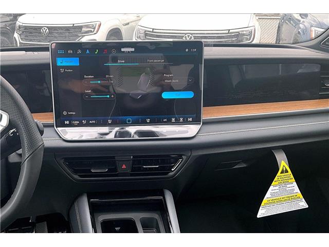 2026 Volkswagen Tiguan Highline Turbo R-Line (Stk: 26TI9157) in Cranbrook - Image 7 of 13