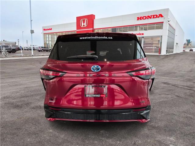 2025 Toyota Sienna XSE 7-Passenger (Stk: C1683) in Lethbridge - Image 4 of 23